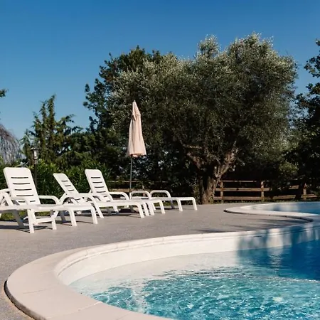 Del Picchio Bed & Breakfast Morro dʼOro